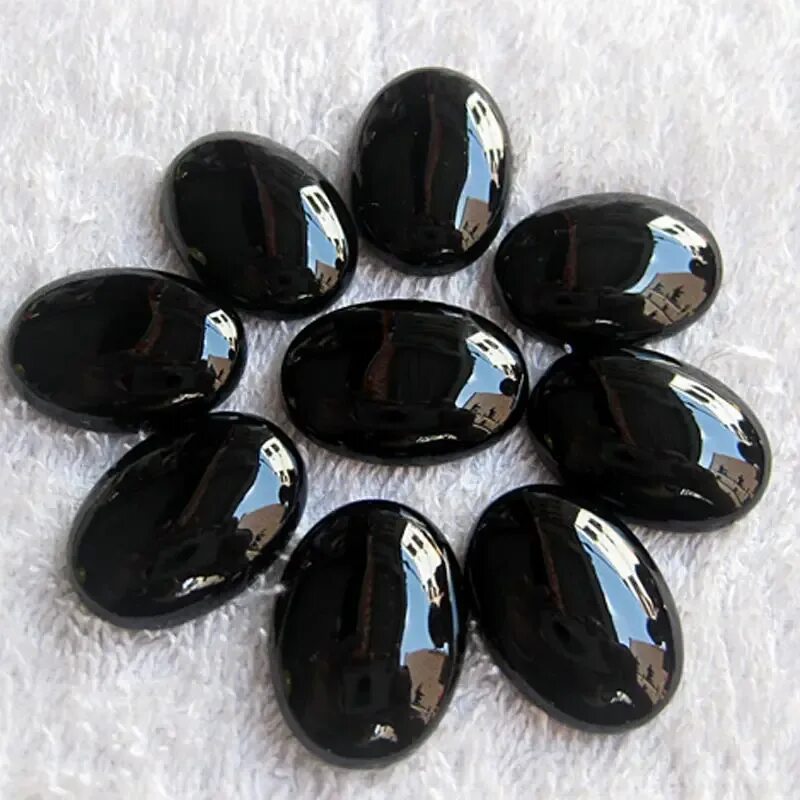 Оникс обсидиан. Black Onyx камень. Черный Оникс кабошон. Карибский черный Оникс.