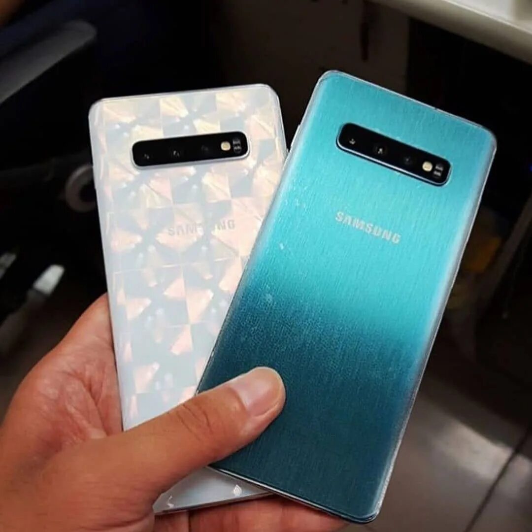 Самсунг а 51 оригинал. Samsung galaxy a51. Samsung a51 умный чехол. Самсунг а51 128гб днс. Самсунг а51.