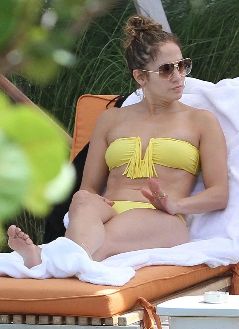 Jennifer lopez в купальнике. Лопес бикини. Лопес бикини. Лопес бикини. Лопес бикини.