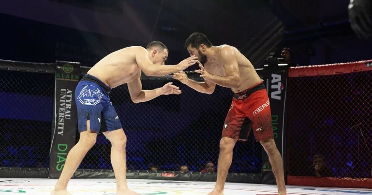 Исмагулов боец юфс. Дамир исмагулов боец мма. Дамир исмагулов ufc. Казахский боец дамир исмагулов. Дамир исмагулов ufc.