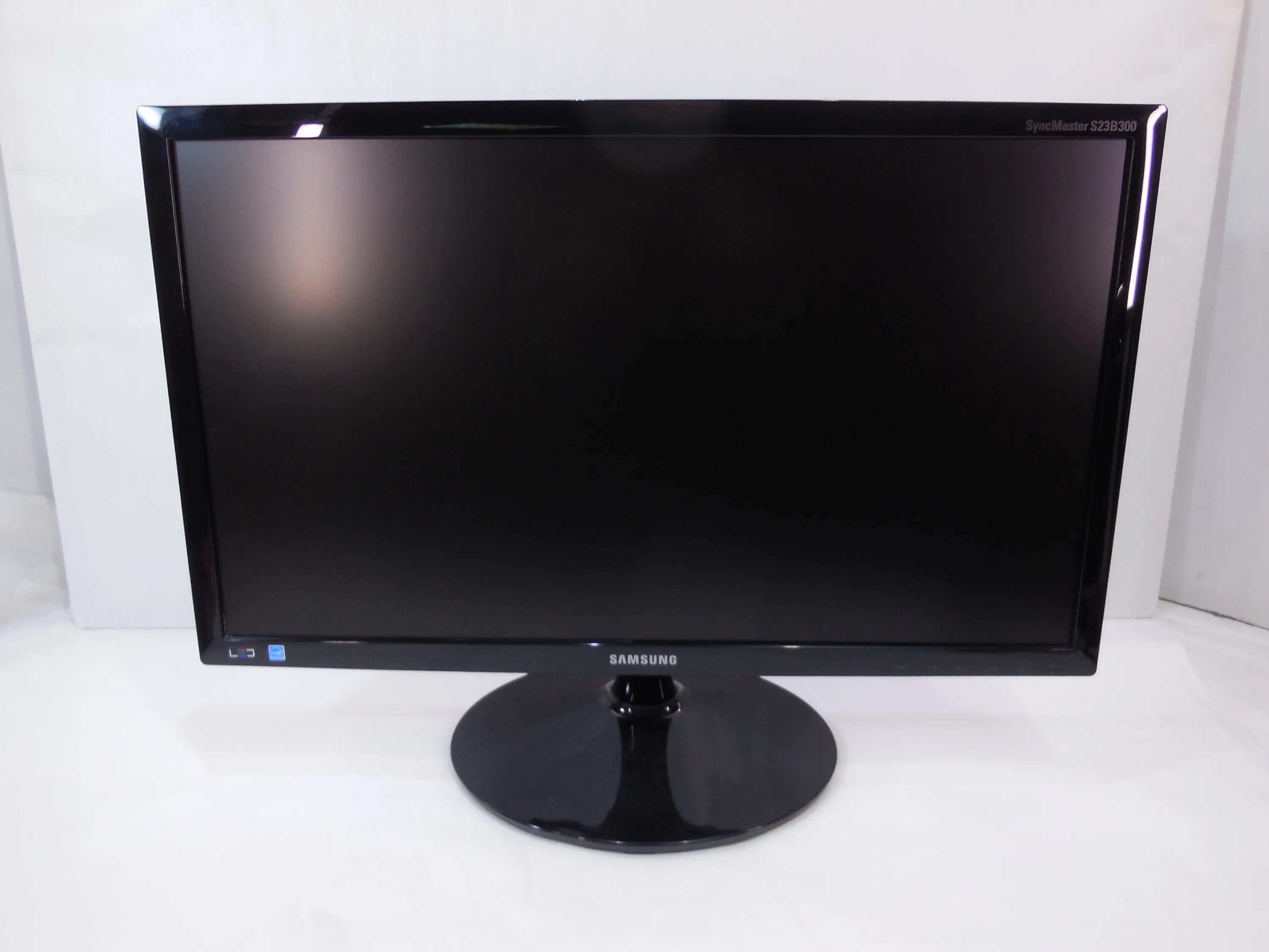 S 23 экран. SYNCMASTER s23b300. Монитор SYNCMASTER s23b300. Samsung SYNCMASTER s23b300n. Монитор Samsung 23" s23a300b.