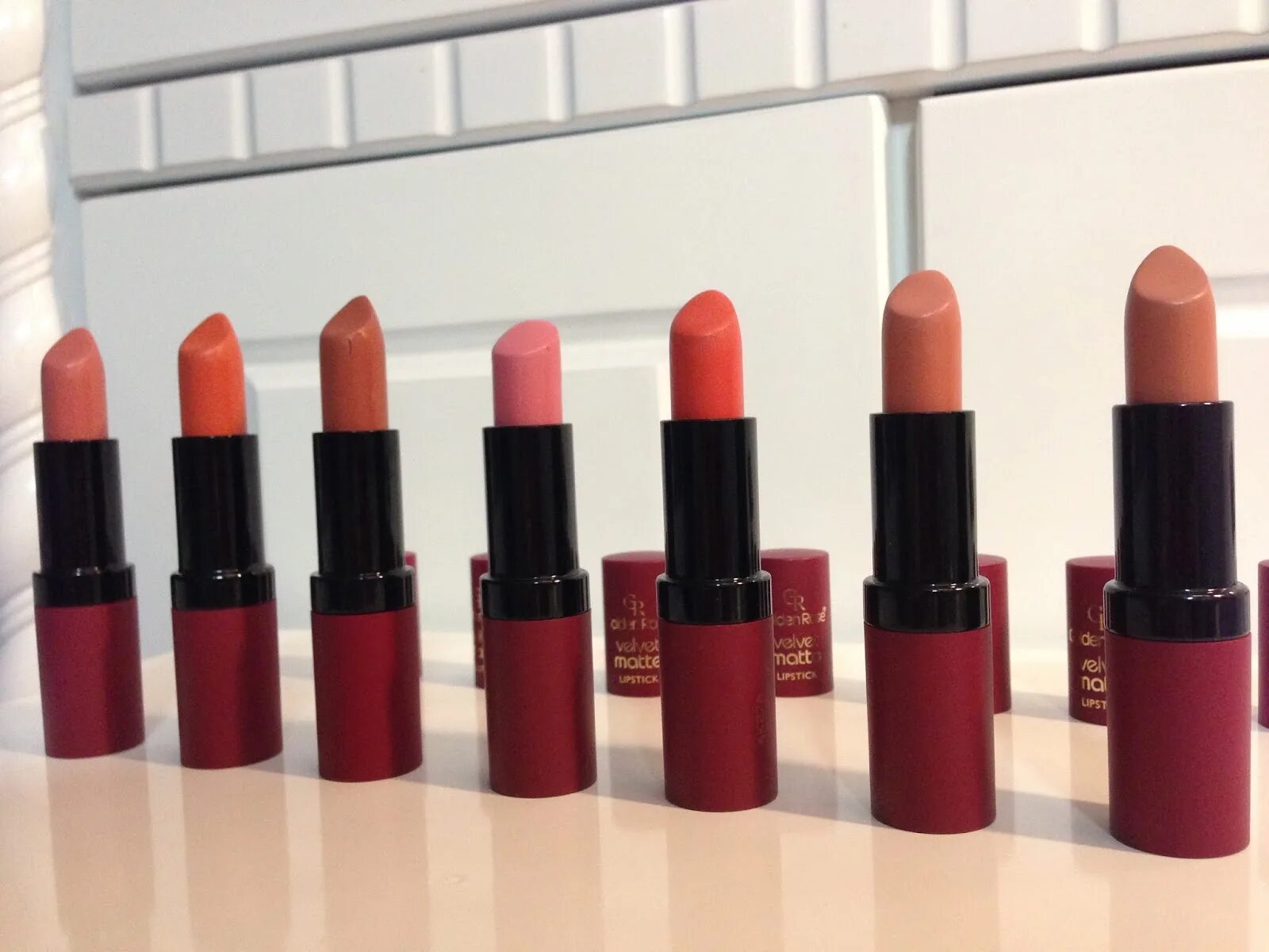 голден роуз вельвет матте 10. Golden rose velvet matte палитра. вельвет макс фактор губная помада матовая. помада голден роуз вельвет матте. помада голден роуз вельвет матте.