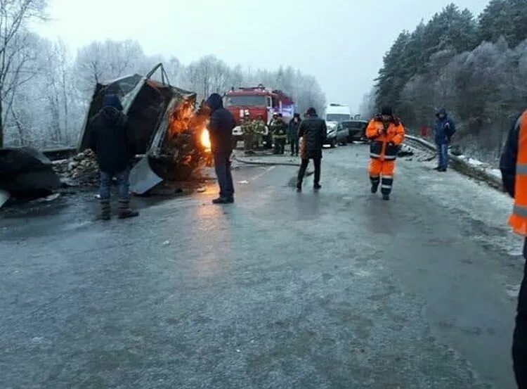 ДТП В Татарстане сегодня на трассе м7. Авария на трассе м7 сегодня в Татарстане.