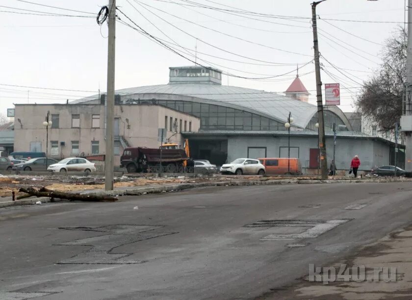 Рынок калуга работа. Центральный рынок калуга. центральный рынок калуга новый. киров калужская область центральный рынок. калуга рынок фото.