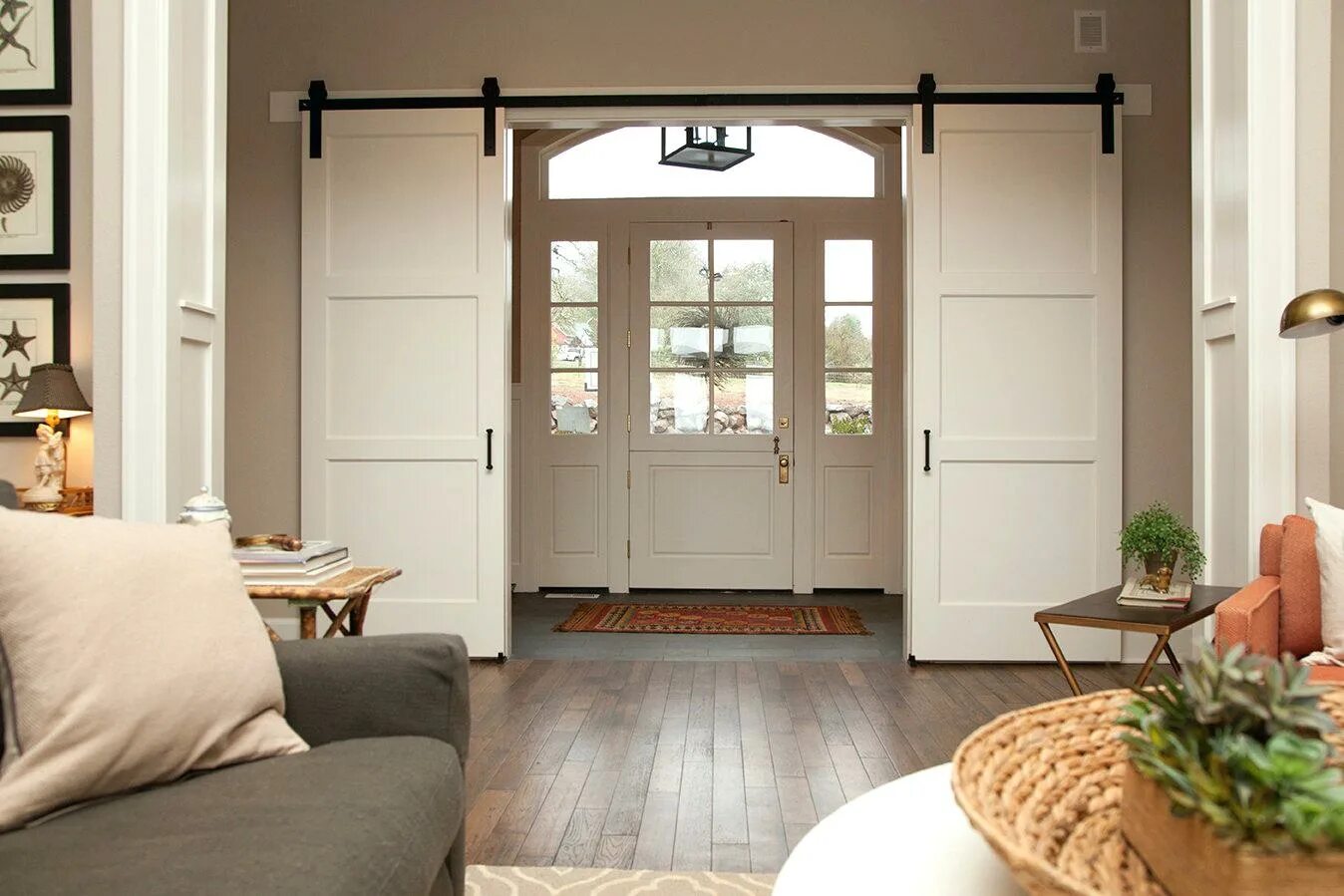 Modern interior doors, glass interior doors, pivoting doors in 2021 Sliding bedr