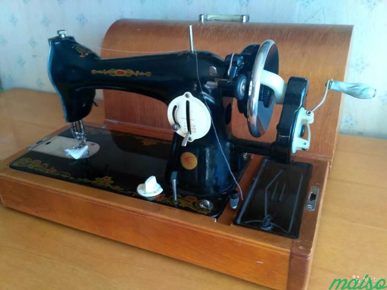 Швейная машинка чайка советского производства. Швейная машинка 5018 ссср. Швейная машинка советских времен. Советская швейная машинка н244700. Швейная машинка 5018 ссср.