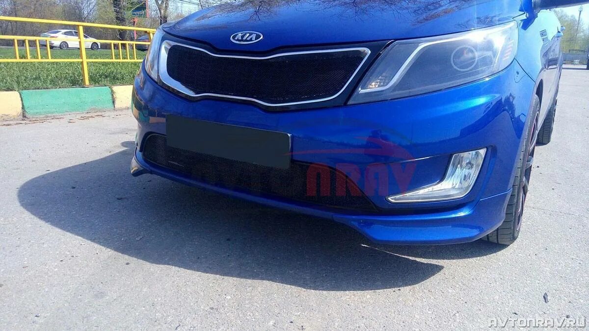 Сплиттер переднего бампера [дорестайлинг] Kia Rio 3. Клыки на Киа Рио 3. Клыки на передний бампер Киа Рио 3. Клыки gt на бампер Kia Rio 3 2016.