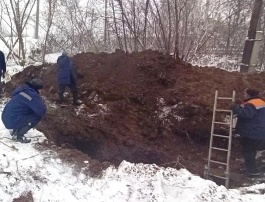 Что случилось с кунгуровом. Кунгурский район прорыв водопровода николичи. кунгур электросети возле максимыча. гку пермская краевая служба спасения. кунгуров что случилось.