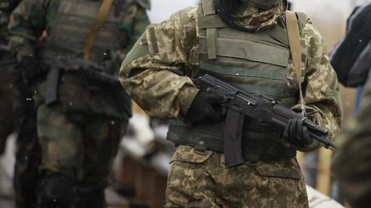 снос лагеря сепаратистов в одессе. националисты расстреливают. расстрел мирных граждан видео. укр националисты. гуманитарный коридор из мариуполя.