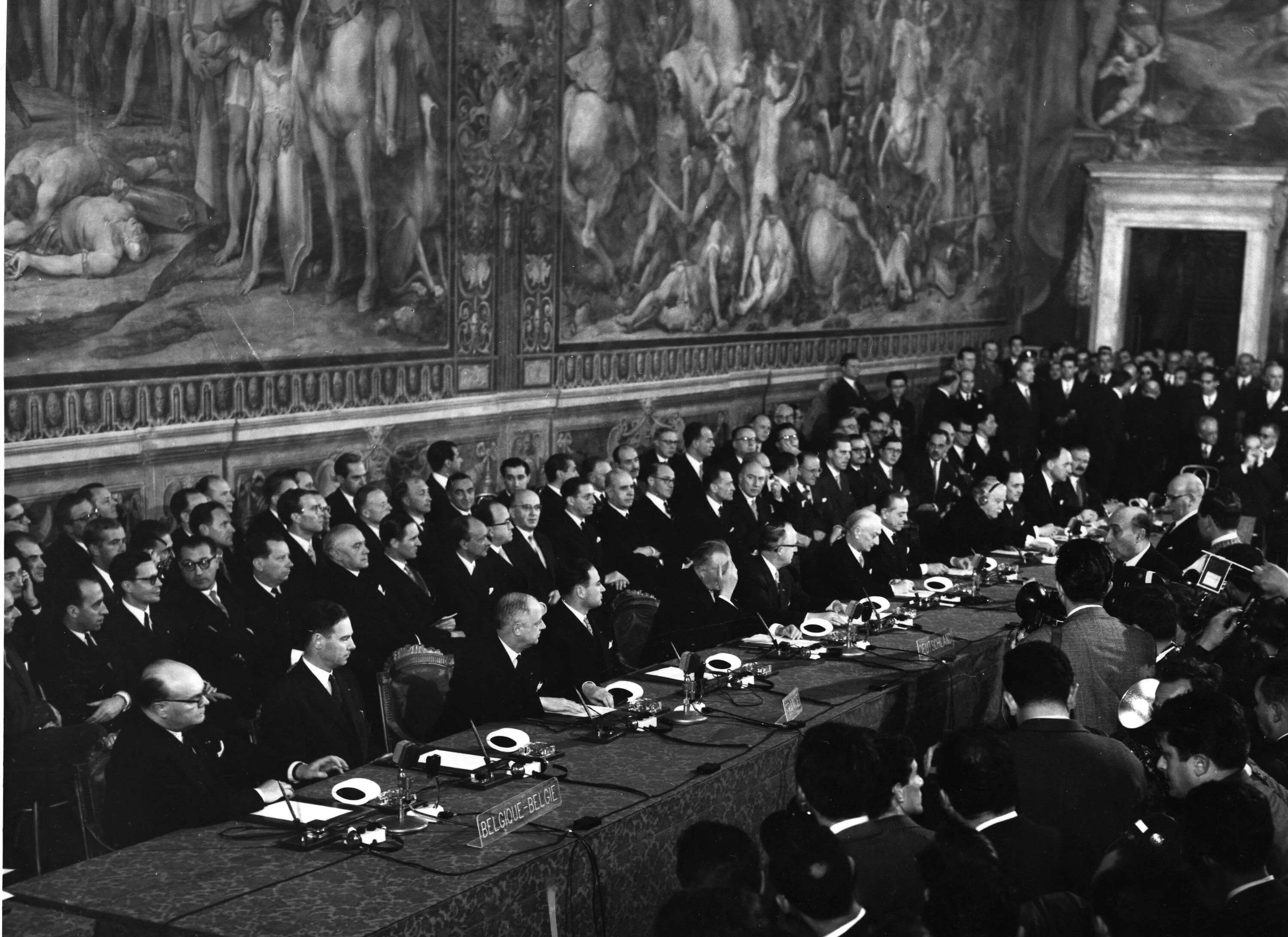 Treaty of Rome March 25 1957. ЕС 1951. Европейский Союз 1951. ЕС 1957. Конвенция 1957