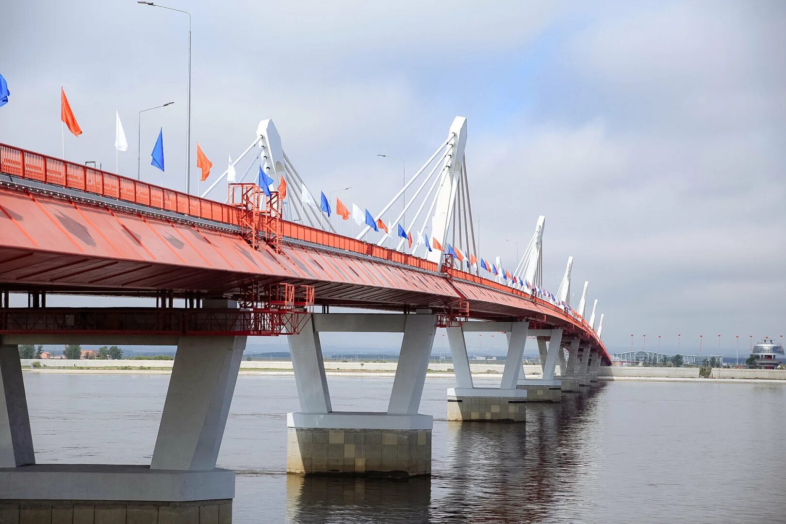 Мост Благовещенск Хэйхэ. Благовещенск и Хэйхэ мост через Амур в Благовещенске. Мост Благовещенск Хэйхэ 2022. Мост Благовещенск Китай Хэйхэ.