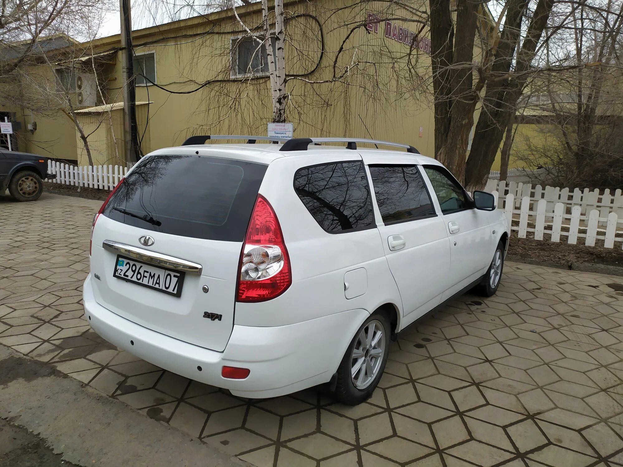 "241 SEA 16" фото ВАЗ (Lada) 2171 Priora. Казахстан