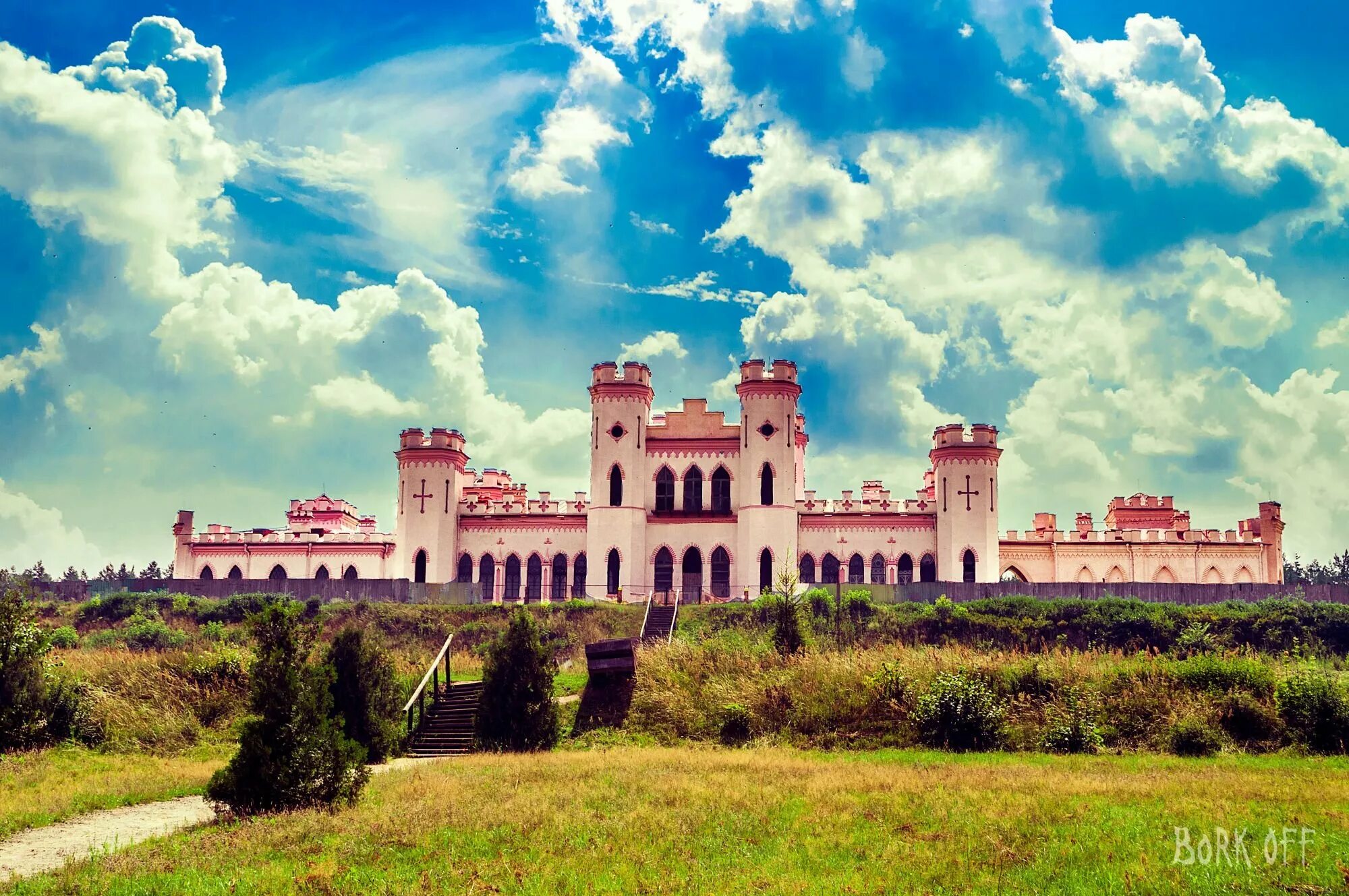 Косовский. Коссовский дворцово-парковый комплекс беларусь коссово. Косовский. Замок пусловских в коссово. Дворец пусловских в коссово беларусь.