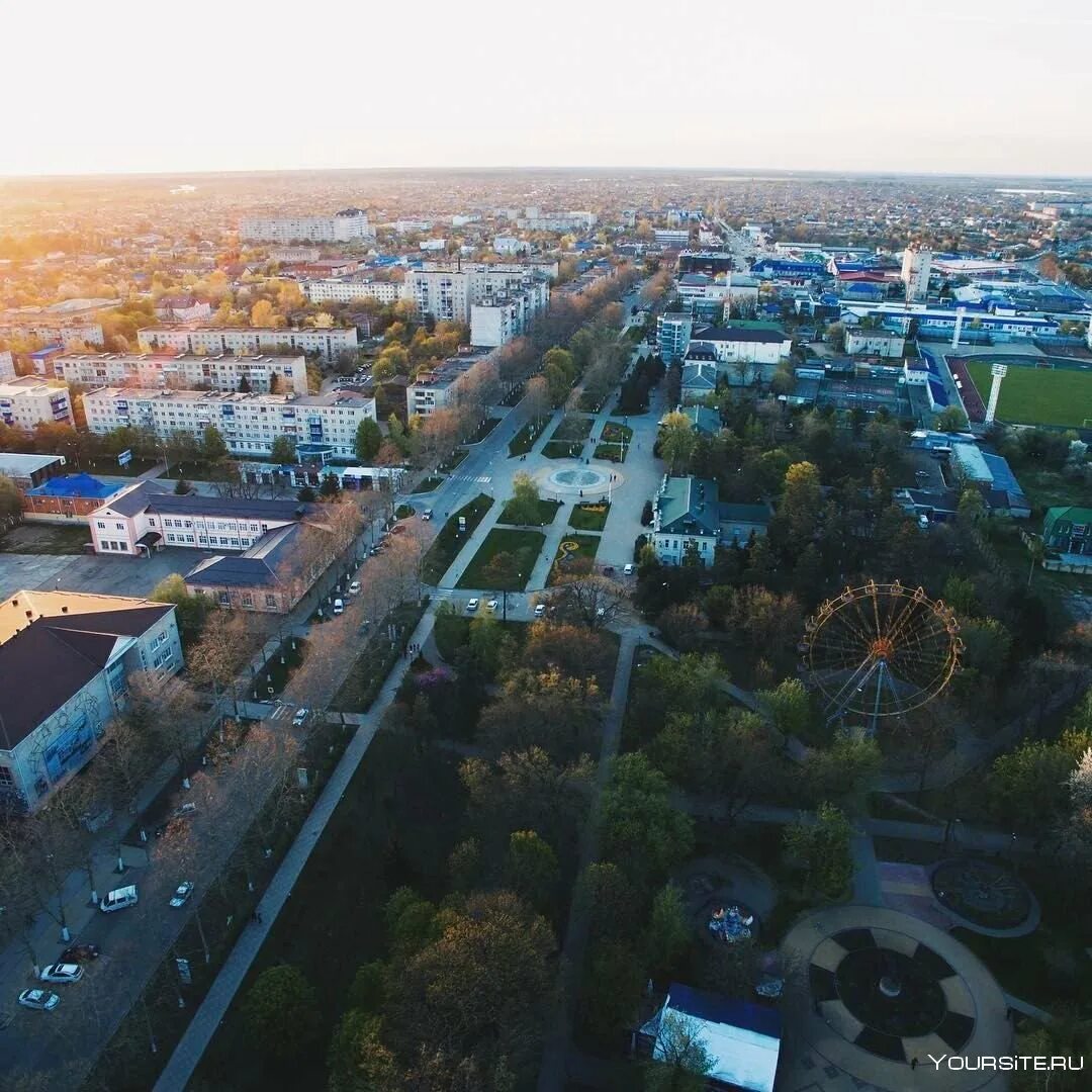 Кропоткин краснодар сегодня. Город Белореченск Краснодарский край. Кропоткин город Краснодарский край. Белореченская Краснодарский край. Население Краснодарского края, города Белореченска.