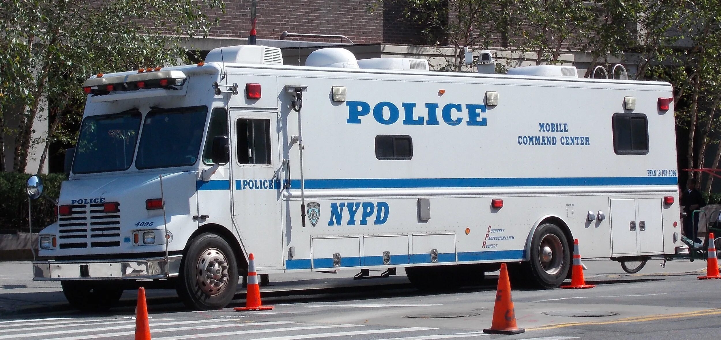 Израильский командный центр. Мобильный центр фбр. Мобильный командный центр сербия. Передвижной штаб. Mobile command center.