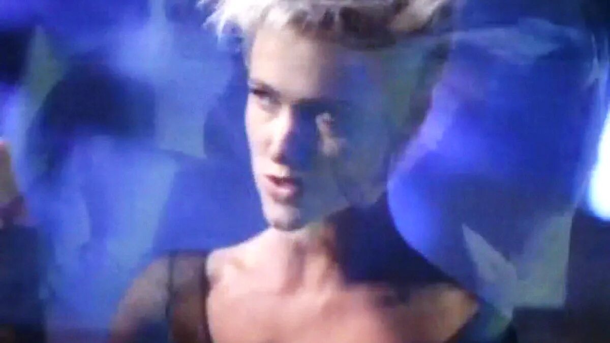 It must be downloaded. Roxette 90s. роксет тач ми нау. it must have been love roxette. роксет клип красотка.