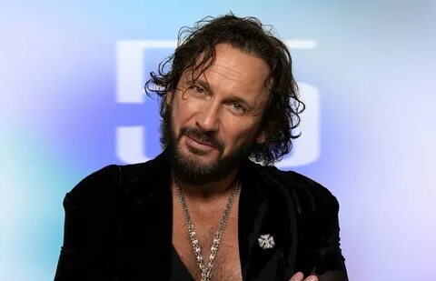 Көңілді порно фильмді қараңыз