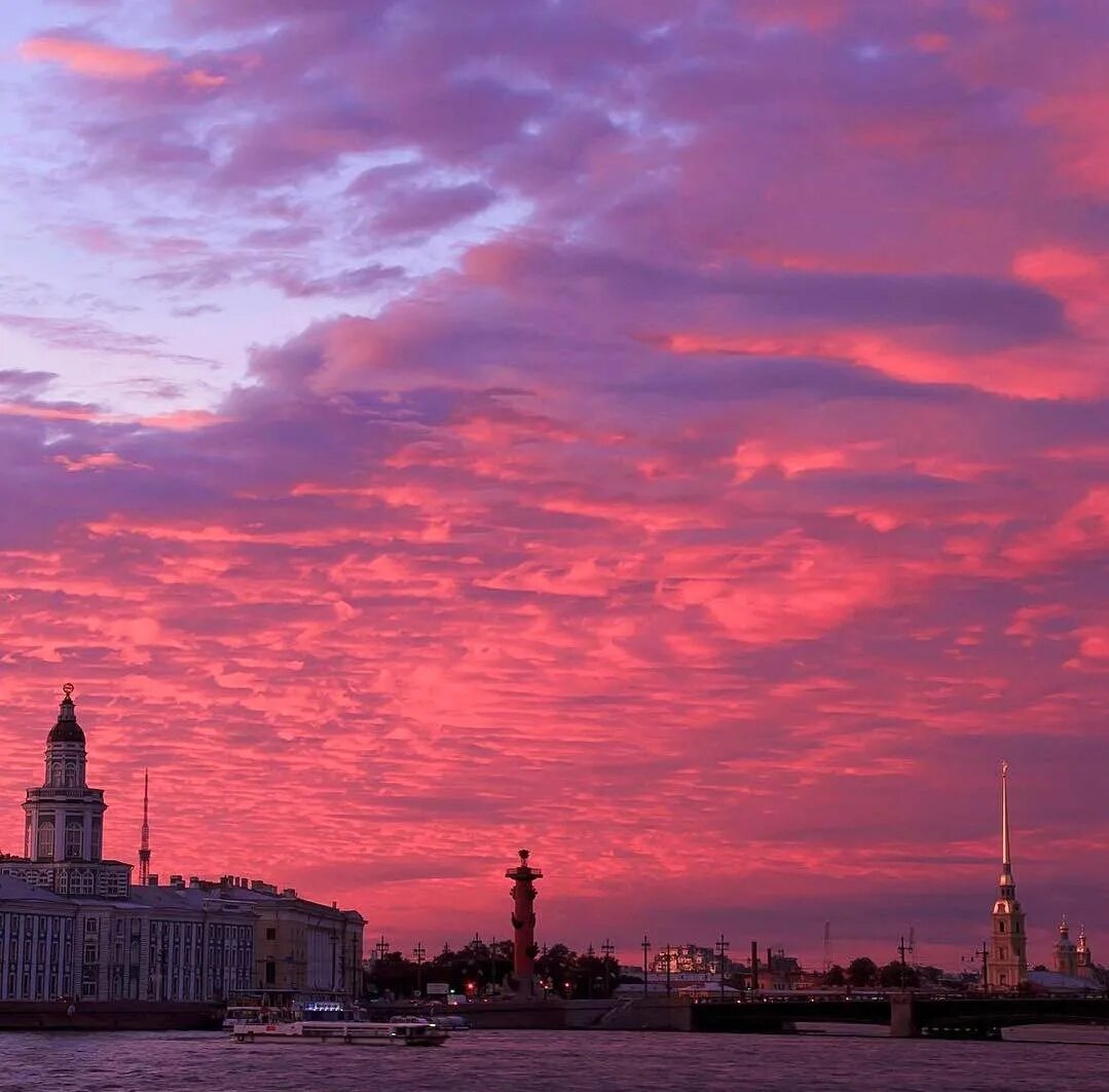 Небо питера. Санкт-петербург закат. санкт-петербург небо. белые ночи в питере. питерские закаты.
