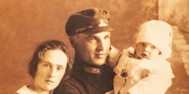 Жена чкалова биография. Жена чкалова биография. Жена чкалова биография. Встреча чкалова в москве 1937. Жена чкалова биография.