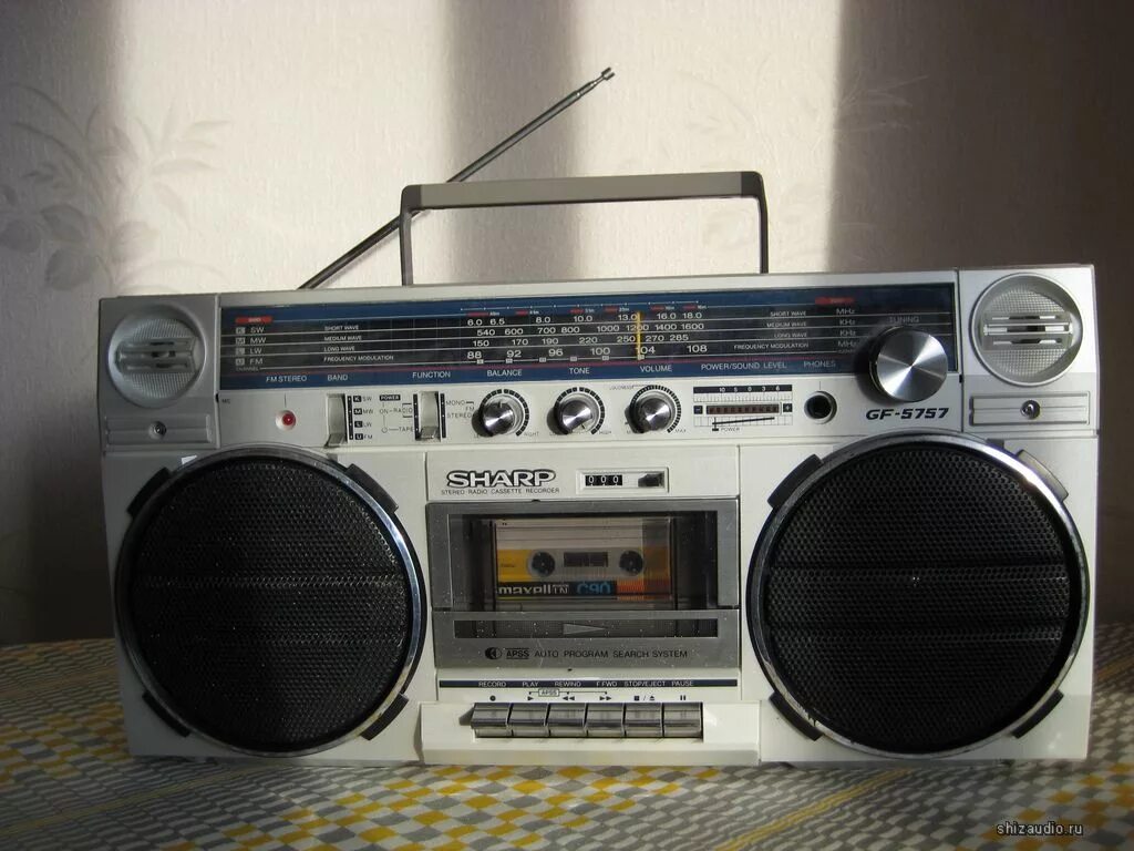 Sharp wq-237. Магнитофон шарп 80 х годов. Sharp gf 939. Магнитолы шарп 80-х. Sharp gf 800z.