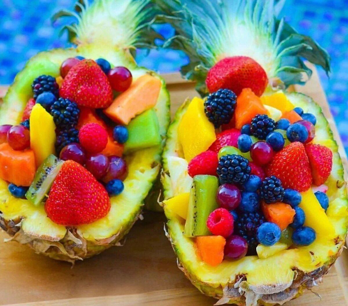 Фруктовая жизнь. Экзотические фрукты. Яркие фрукты. Красивые фрукты. Летние фрукты.