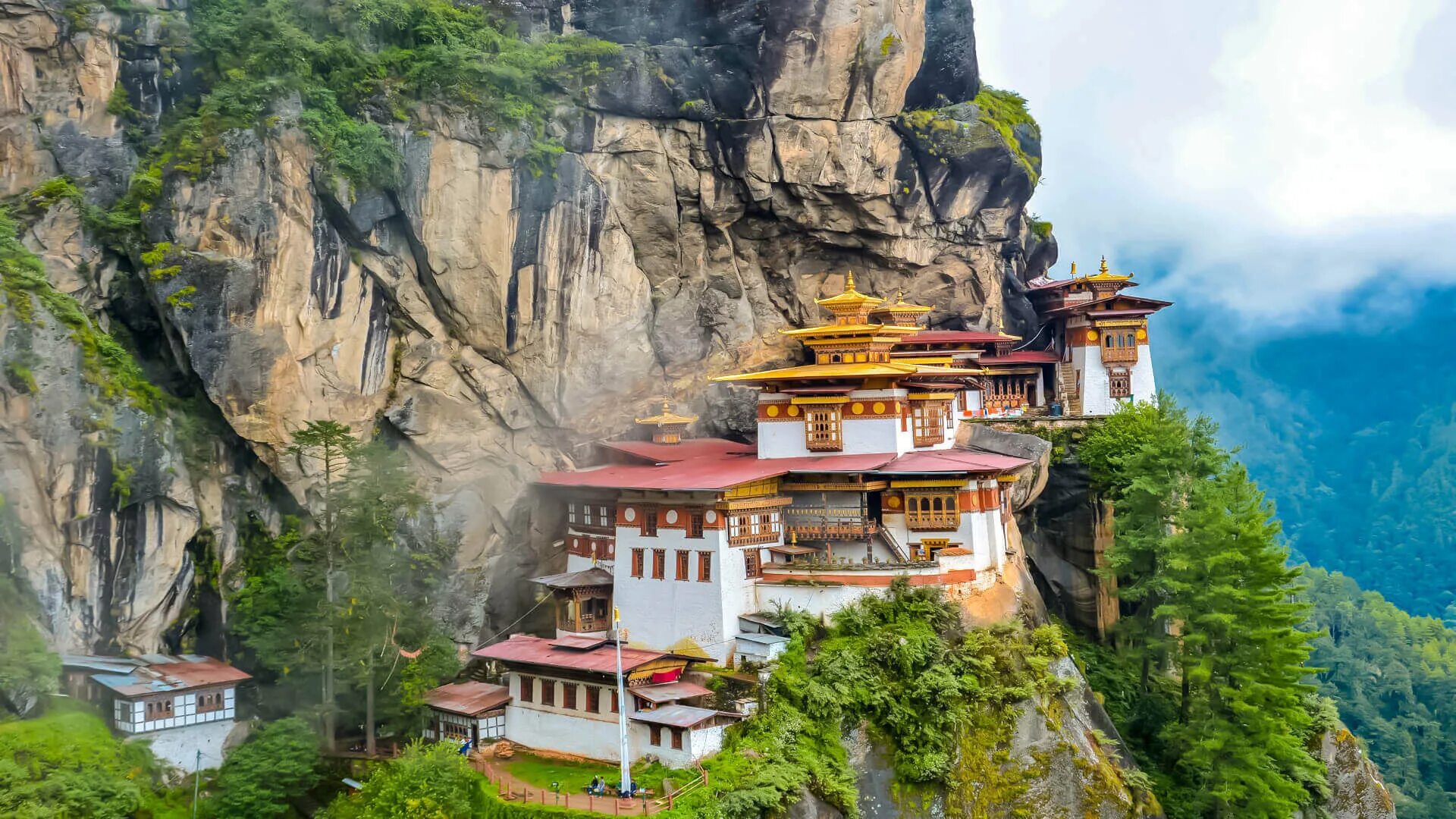 Бутан индия. Монастырь Таксанг, бутан. Монастырь Такцанг-лакханг. Храм “Такцанг паро”, бутан. Монастырь Такцанг-лакханг внутри.