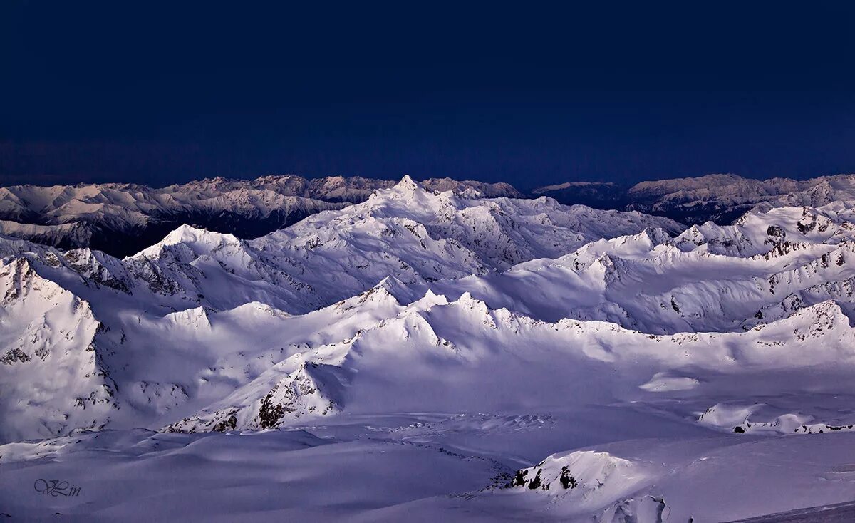Горы 5000 метров в россии. Вид с Эльбруса.