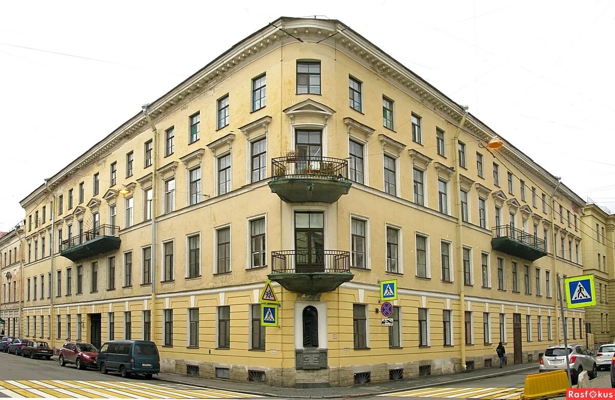 добужинский иллюстрации к преступлению и наказанию. дом раскольникова в романе преступление и наказание. преступление и наказание иллюстрации к роману. дом раскольникова в романе преступление и наказание. столярный переулок дом раскольникова.