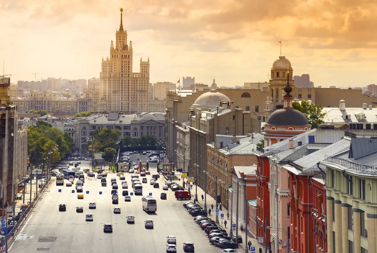 Красивые улицы Москвы. Старые улицы Москвы. Новая площадь Москва. Самые красивые улицы Москвы. Звук города москва