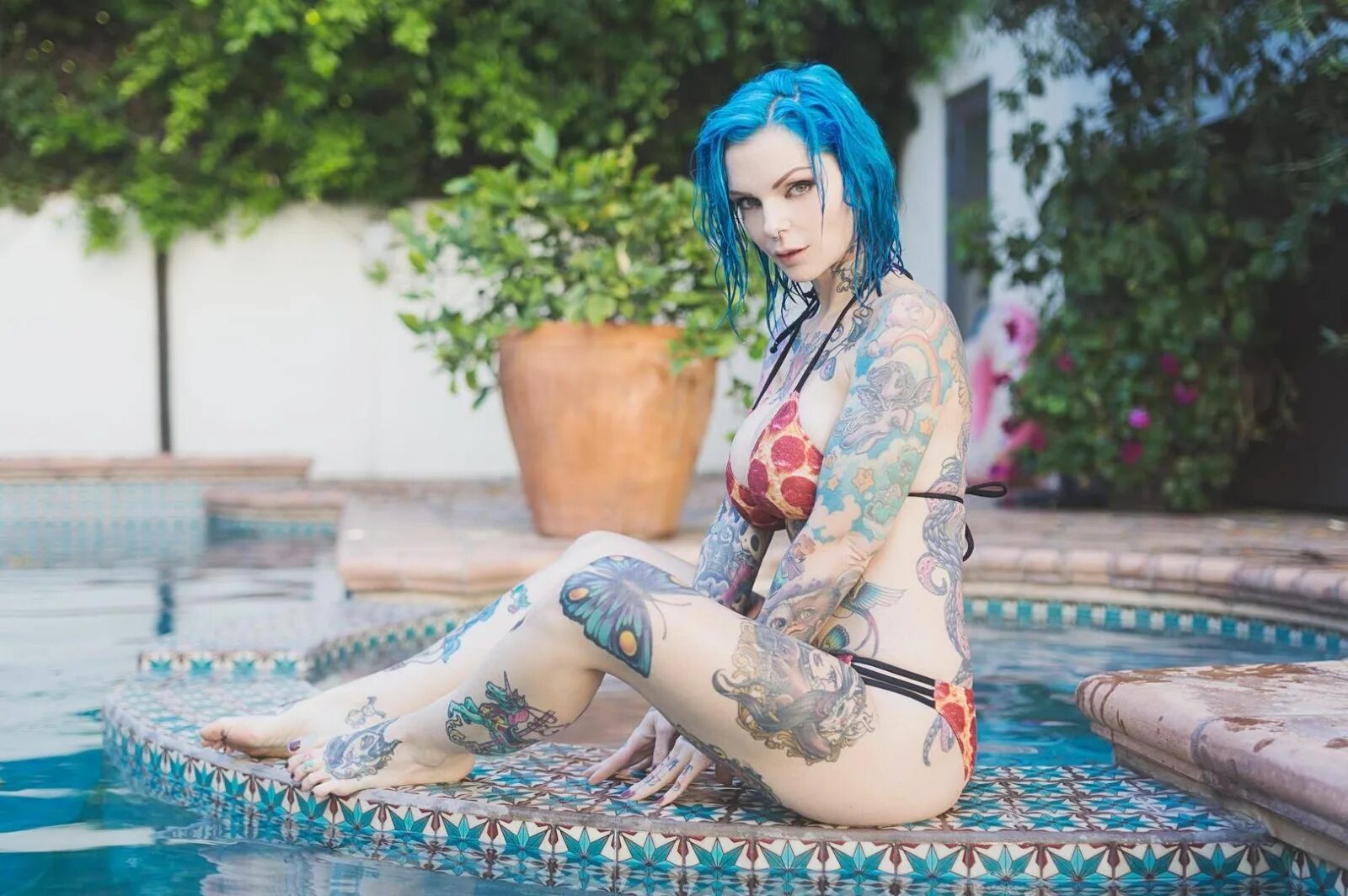 эшли пирс неформалка. тату на пышной девушке. виктория веллер неформалка. Riae суисайд. татуированные неформалки.