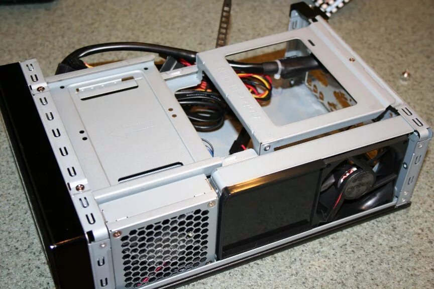 Как сделать пк плавным. Самодельный Mini ITX корпус. Modding китайских Mini ITX. Корпус Mini ITX 2023 стекло. Корпус для ПК HTPC ATX.