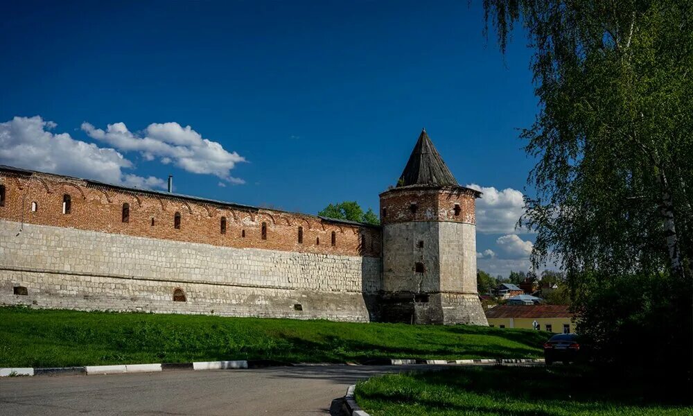 Муп ескх зарайск. Муп ескх зарайск. Зарайский кремль зарайск. Зарайский кремль весна. Зарайск ).