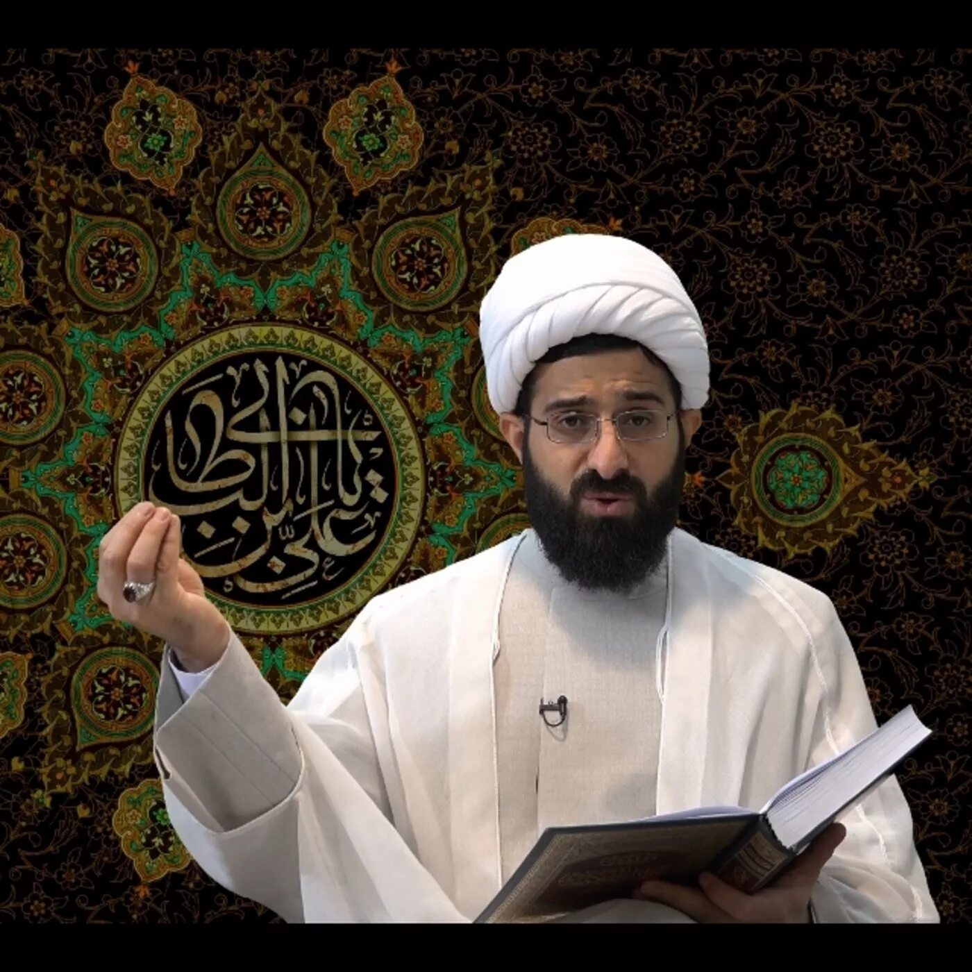 Алимов марат хазрат муфтий. Имам мулла хафиз. Мечеть стамбула имам. Мусульмане в мечети. Мулла в мечети.