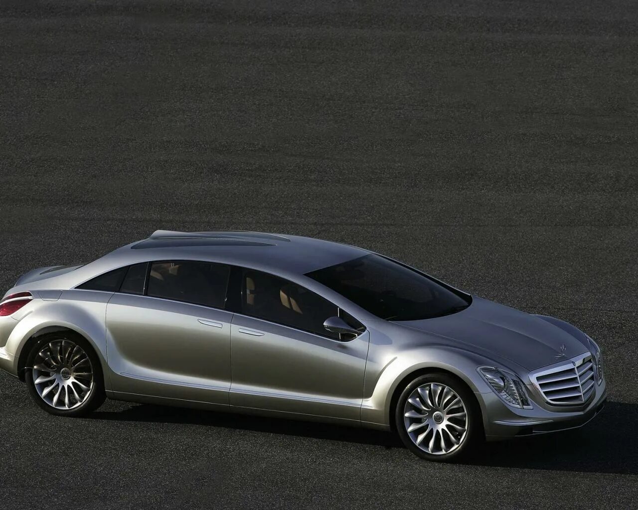 Морозильный ларь frostor f600s. Yokohama зимняя резина 700. F 700 s. F 700 s. Mercedes benz s 700.