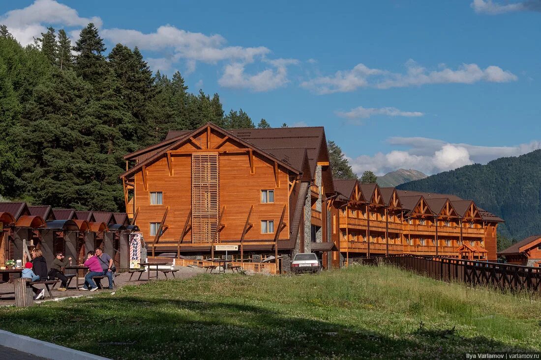 Архыз гостиницы. Турбаза сердце архыза, село архыз. sun village архыз. архыз поляна отель. горный приют архыз.