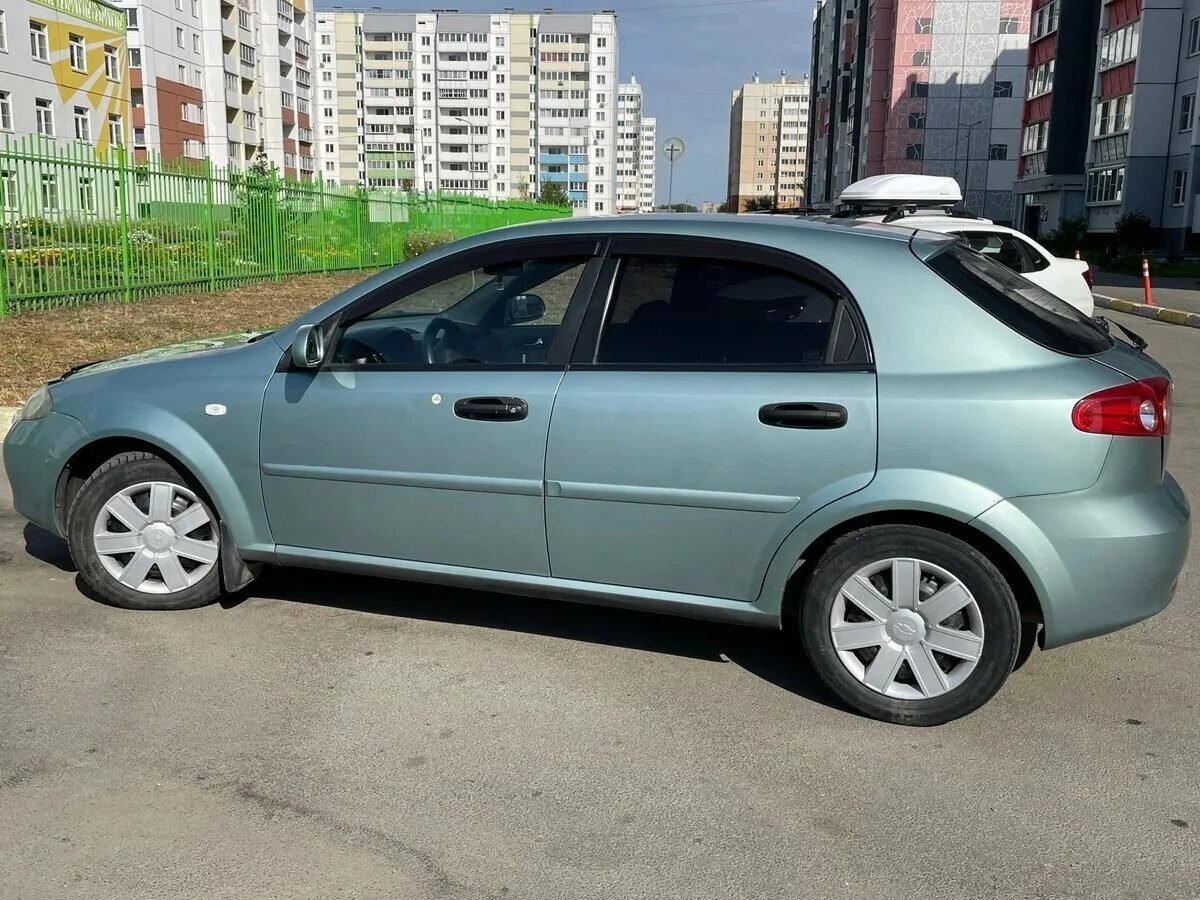 Купить шевроле хэтчбек бу. Шевроле Лачетти хэтчбек 2007. Chevrolet Lacetti 2007 хэтчбек. Шевроле Лачетти хэтчбек 1.6. Chevrolet Lacetti 2010 хэтчбек.