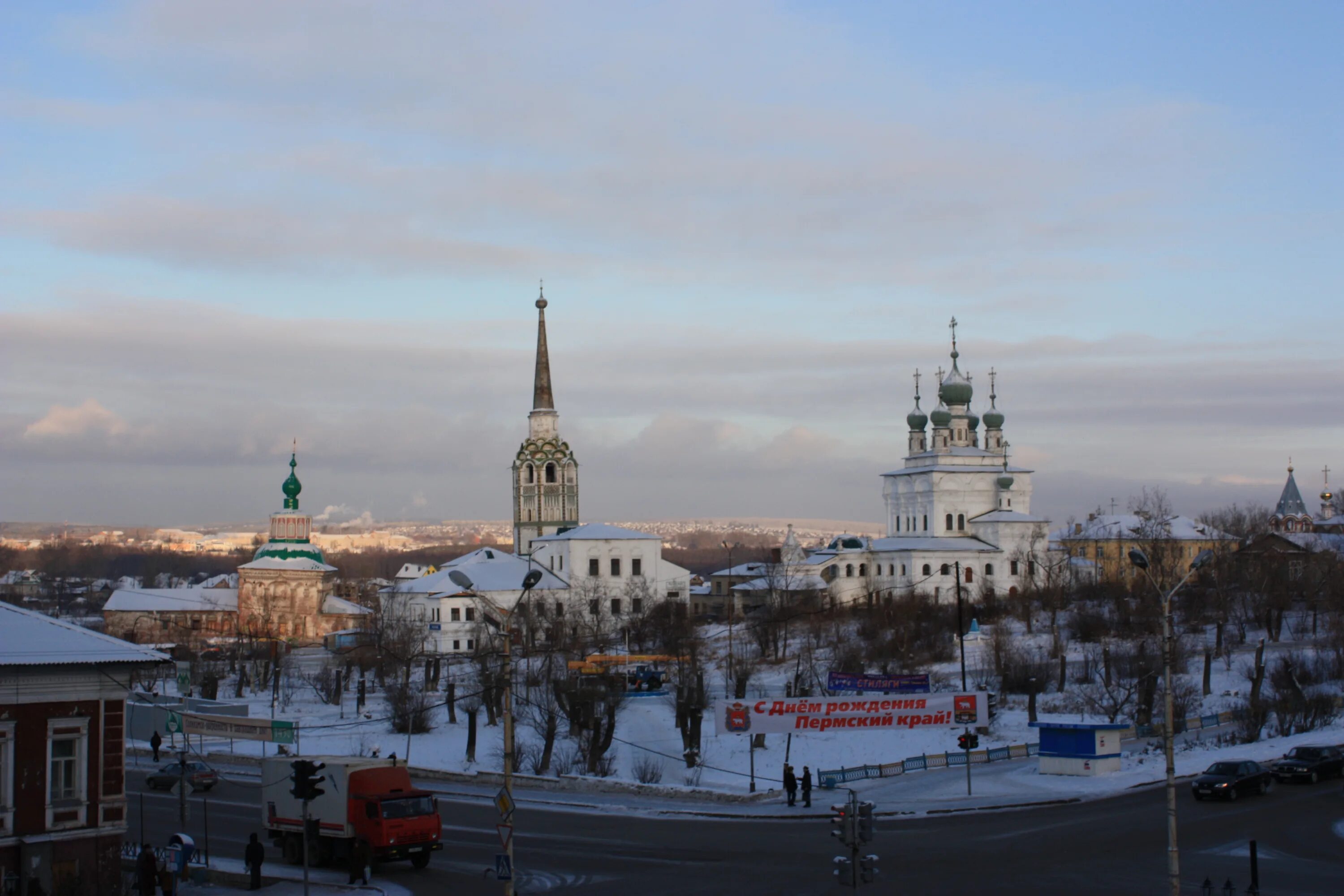 Пермский край Соликамск город весной. Река Усолка Пермский край. Соликамск достопримечательности. Пермь центр пермского края