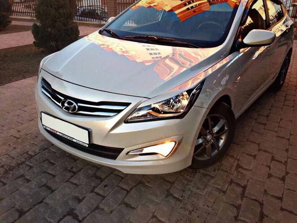 Hyundai Solaris 2015. Hyundai Solaris 1.6 2015. Hyundai Solaris 2015 Рестайлинг. Hyundai Solaris 2015г.