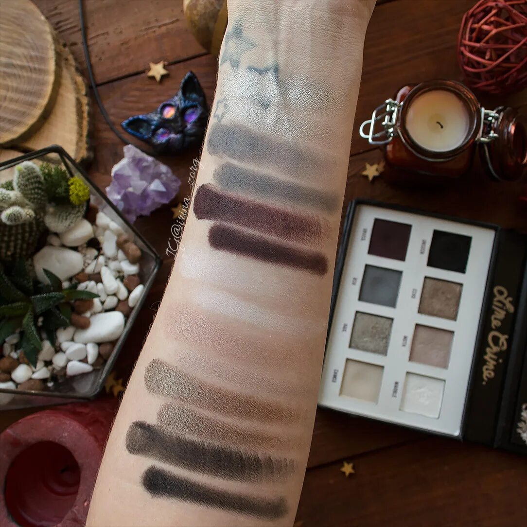 Палетка chanel les beiges. Отзывы свотчи. Помада estee lauder pure color 411. Бернович тени спарклы. Pat mcgrath mothership.