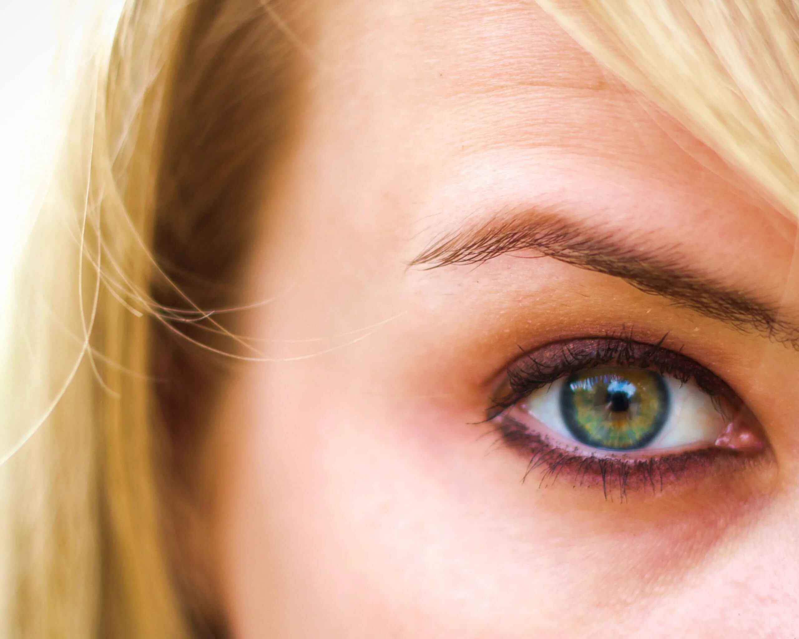 женское лицо с приоткрытым ртом. летние беседки из дерева. полу закрытые. беседка пикник gazebo piknik brown 2015. навес для сена.