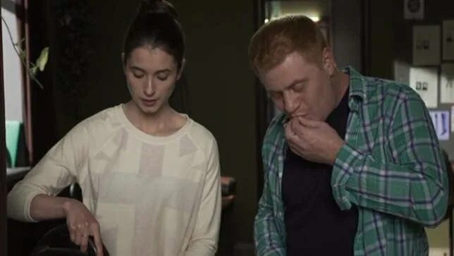 Анна миклош. Фильм гончие с маховиковым. Гончие ящик пандоры. Сериал гончие парикмахер. Гончие 6 партия в поддавки.