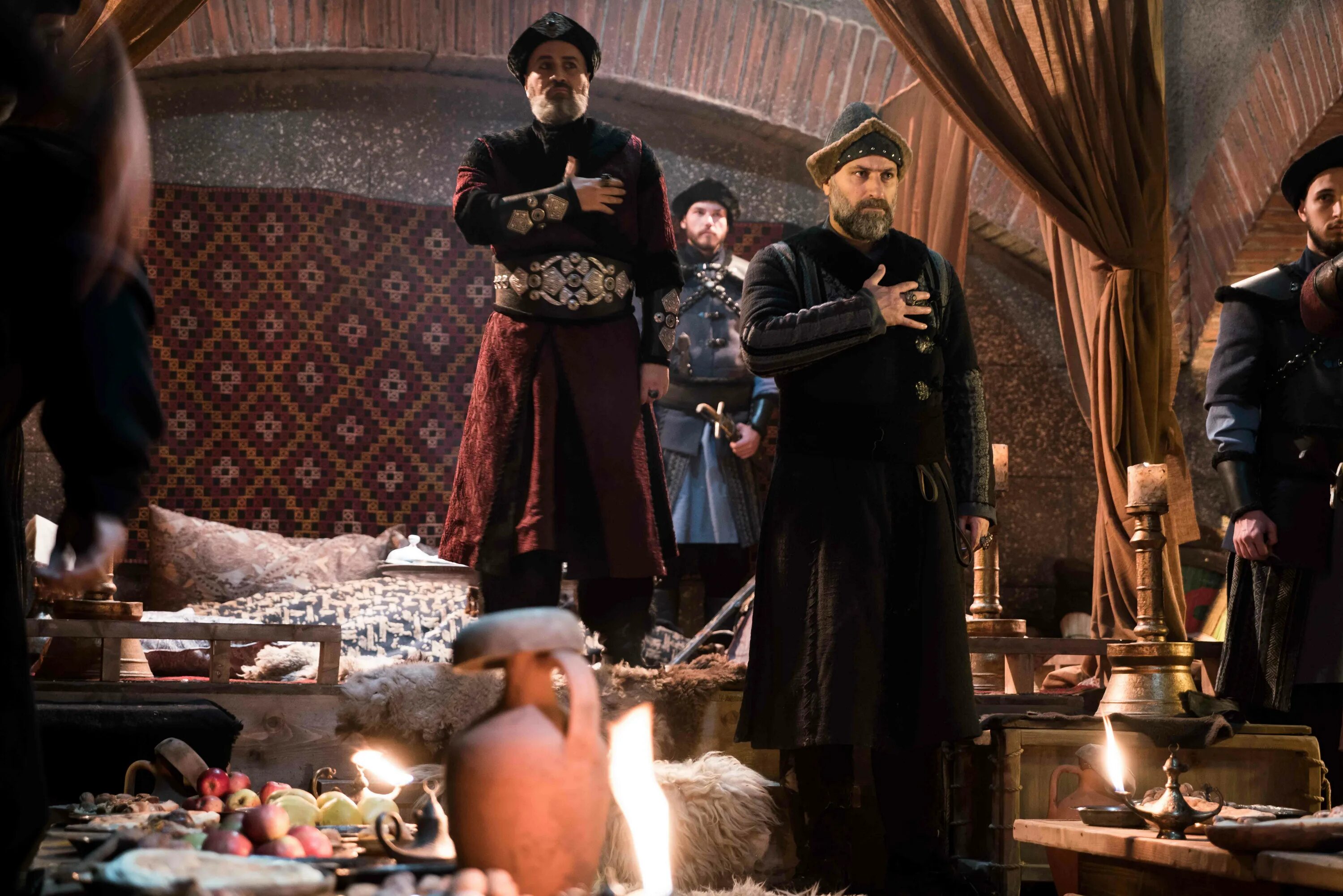 Воскресший без рекламы. Воскресший без рекламы. Воскресший без рекламы. Сердар дениз эртугрул. Джемаль хюнал эртугрул.