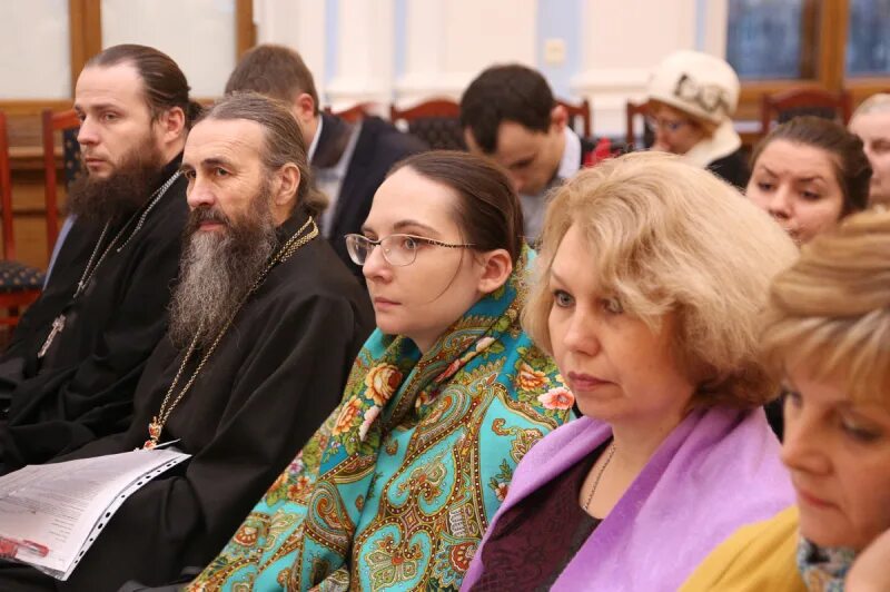 Соколов андрей павлович игумен арсений. Сайт гатчинской епархии. Сайт гатчинской епархии. Епископ гатчинский и лужский. Митрофан гатчинский и лужский.