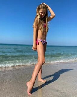 Детские длинные ноги