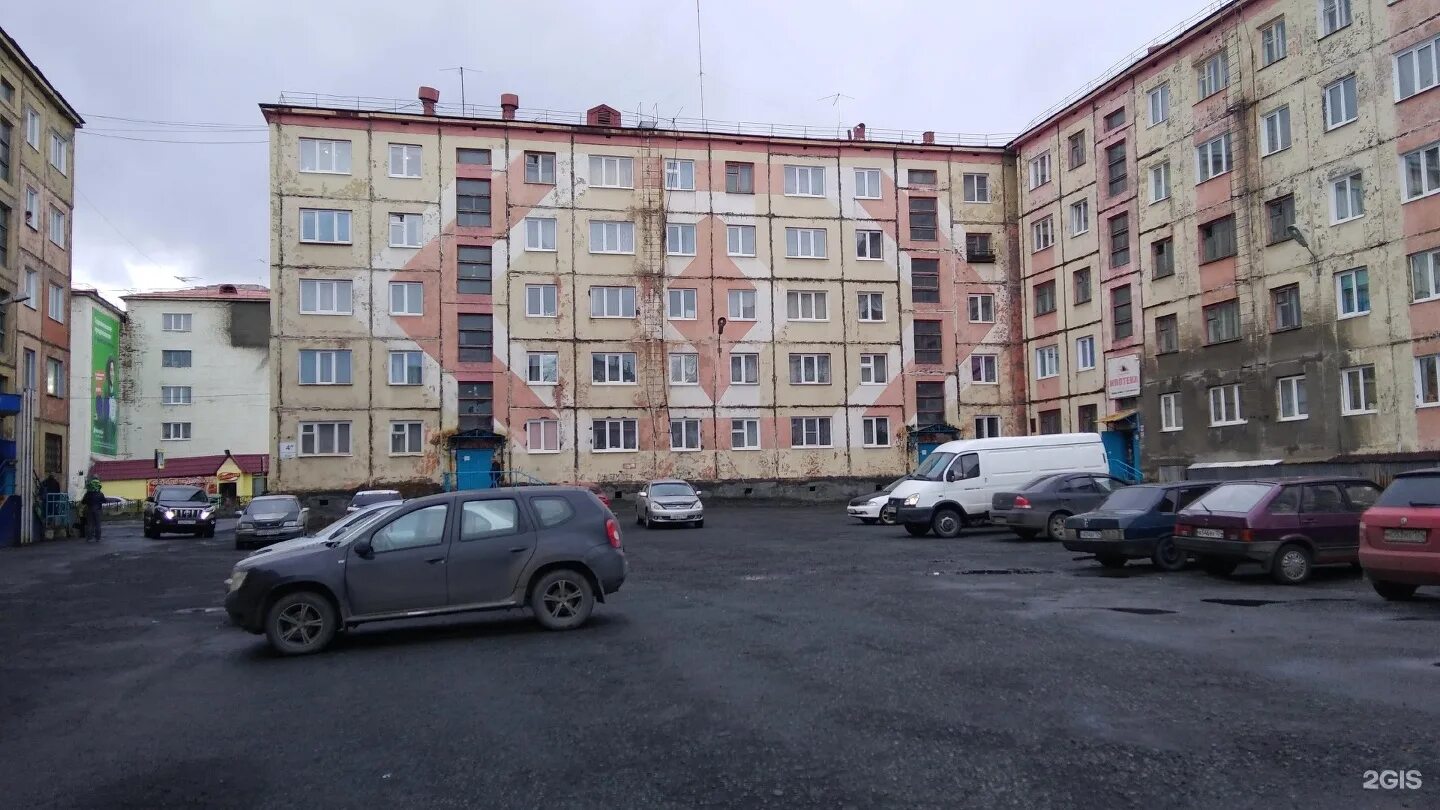 Норильск улица мира 6а 2 подъезд. Бульвар шерстнева воркута. Мира 1 норильск. Мир норильск. Норильск дудинская 11.