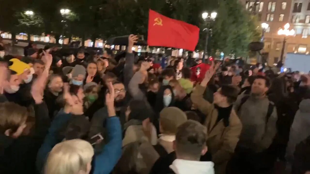 Предвыборный митинг. Москва протесты коммунисты. Митинг на Пушкинской площади. Акция протеста КПРФ. Митинг партии КПРФ.