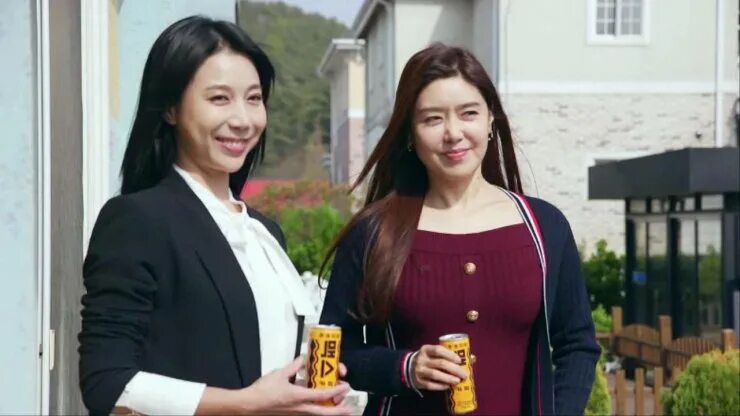 My friend s mother i was. Lee eun mi film. / my friend&#039;s wife - южная корея, 2015. mother friends фильм корея. young mother real 3 (2015) южная корея.