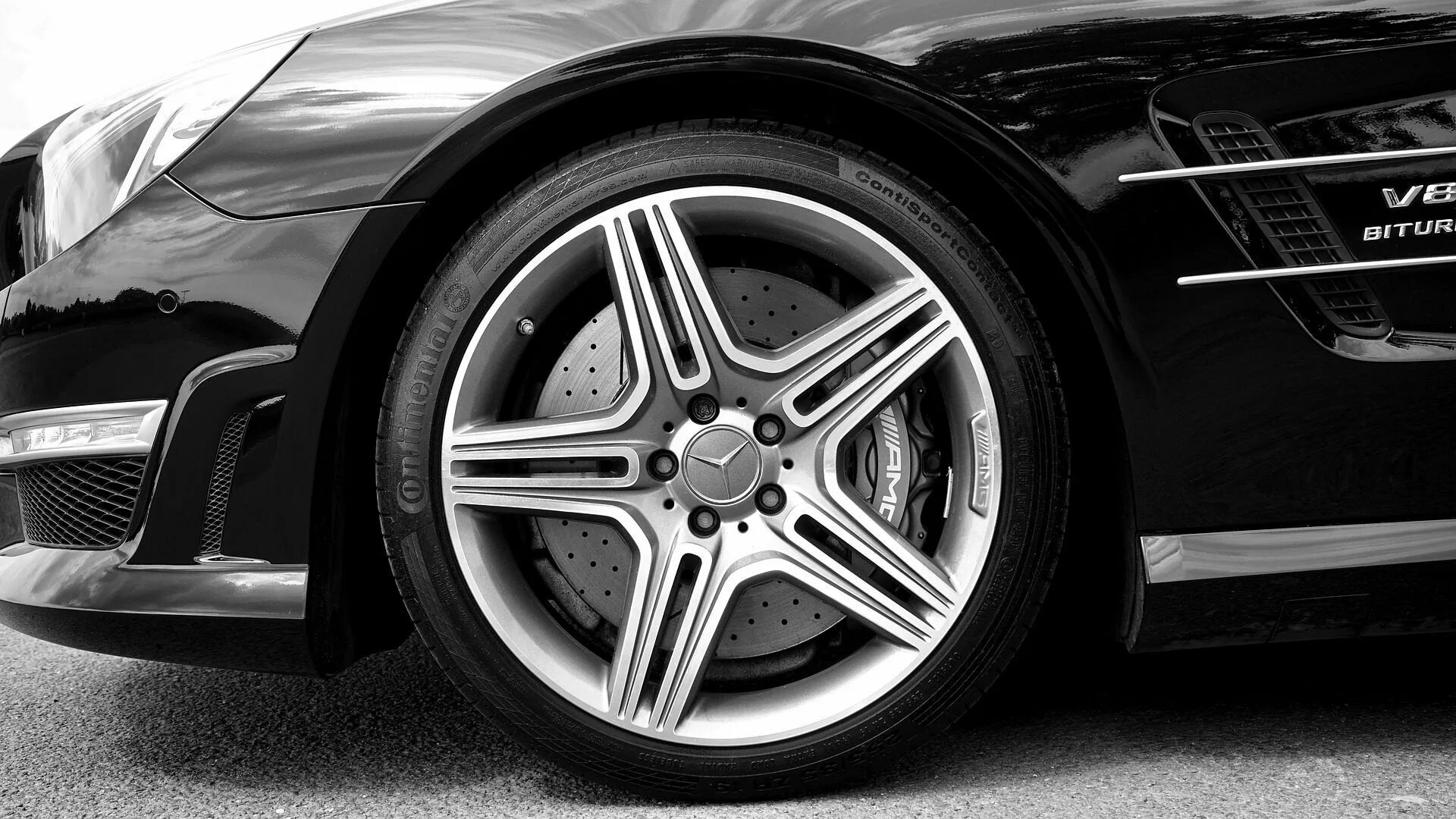 Машина wheel. Car wheel. спущенное колесо мерседес. мерседес стертые колеса. диски полированные на авто хд.
