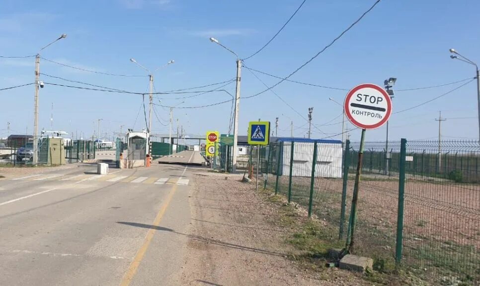 Российские границы с украиной. Граница крыма с украиной. Кпвв еленовка. Украинская граница с россией. Пропускной пункт.