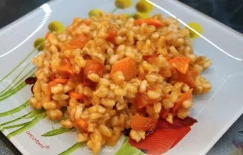 Каша с овощным салатом